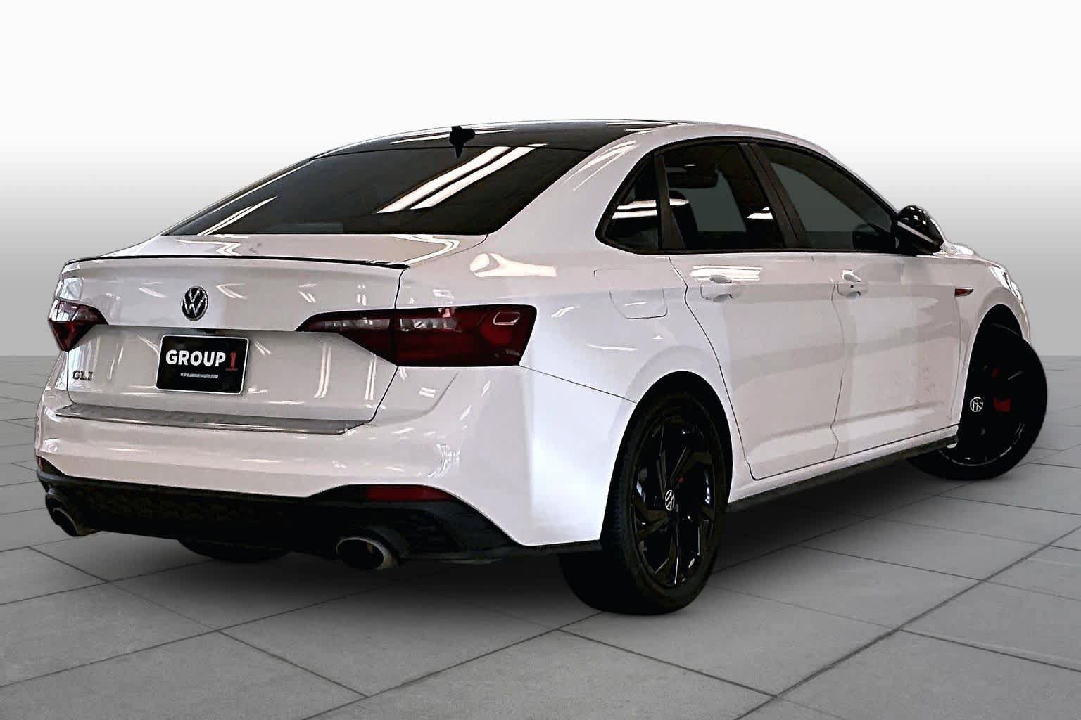 Used 2023 Volkswagen Jetta GLI Autobahn w/ GLI Black Package FWD image 11