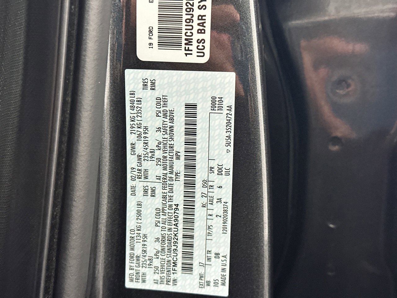 Used 2019 Ford Escape Titanium image 36