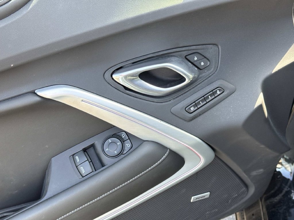 Used 2023 Chevrolet Camaro SS RWD image 13