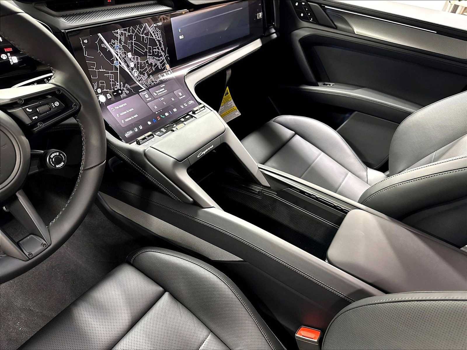 New 2026 Porsche Cayenne S AWD/4WD image 17