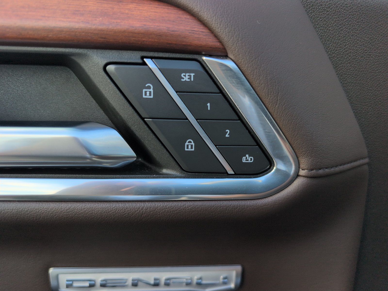 Used 2023 GMC Sierra 1500 Denali w/ Denali Reserve Package AWD/4WD image 23