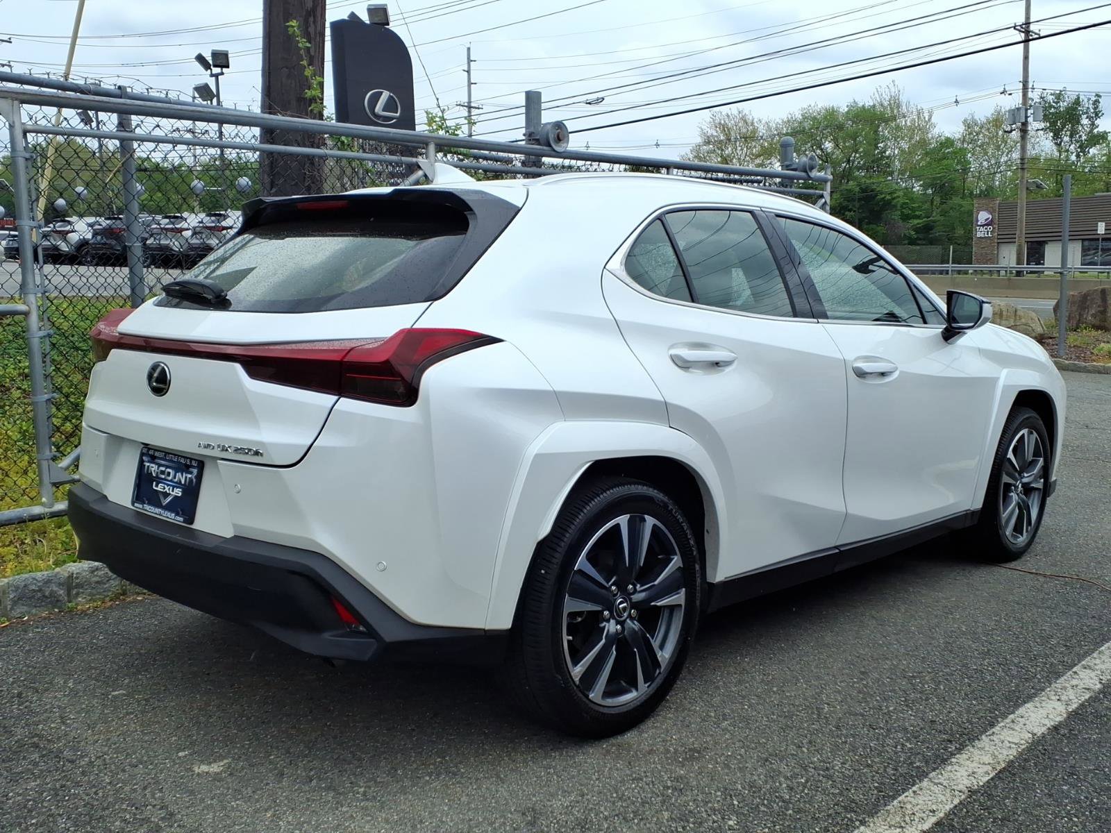 Used 2024 Lexus UX 250h AWD w/ Premium Package image 6