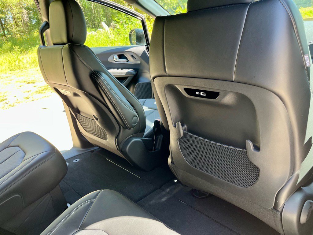 New 2026 Chrysler Pacifica Select image 14