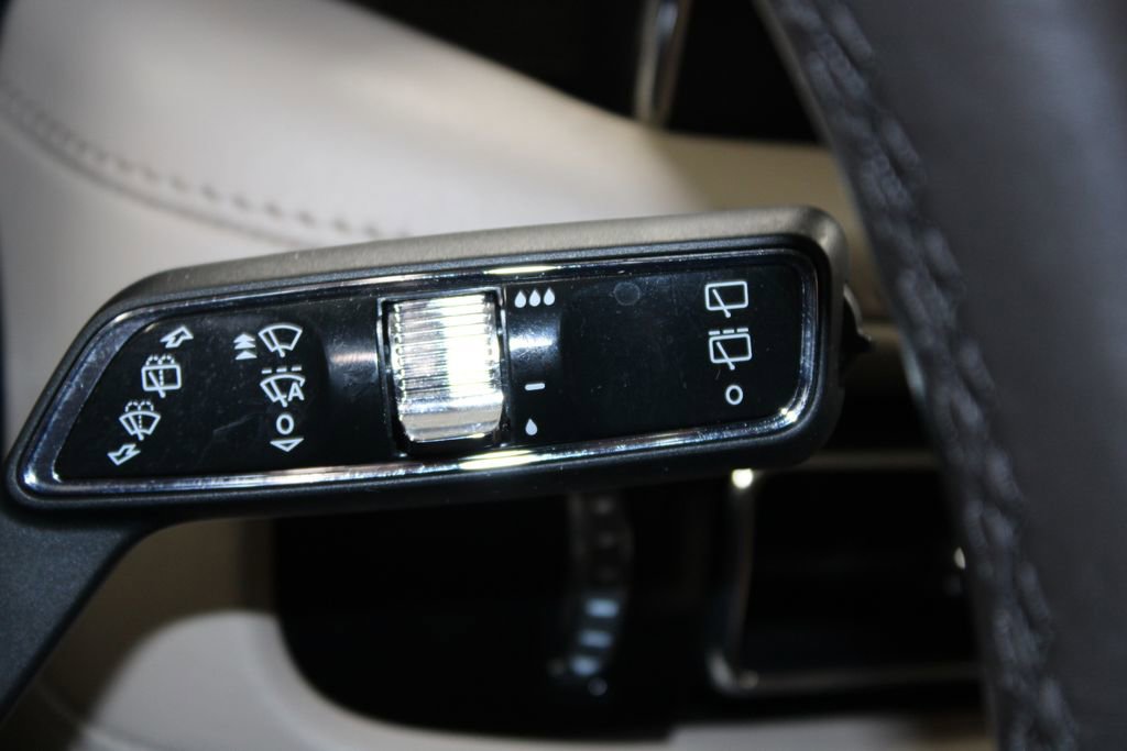 Used 2023 Lincoln Nautilus Reserve w/ Equipment Group 201A image 39