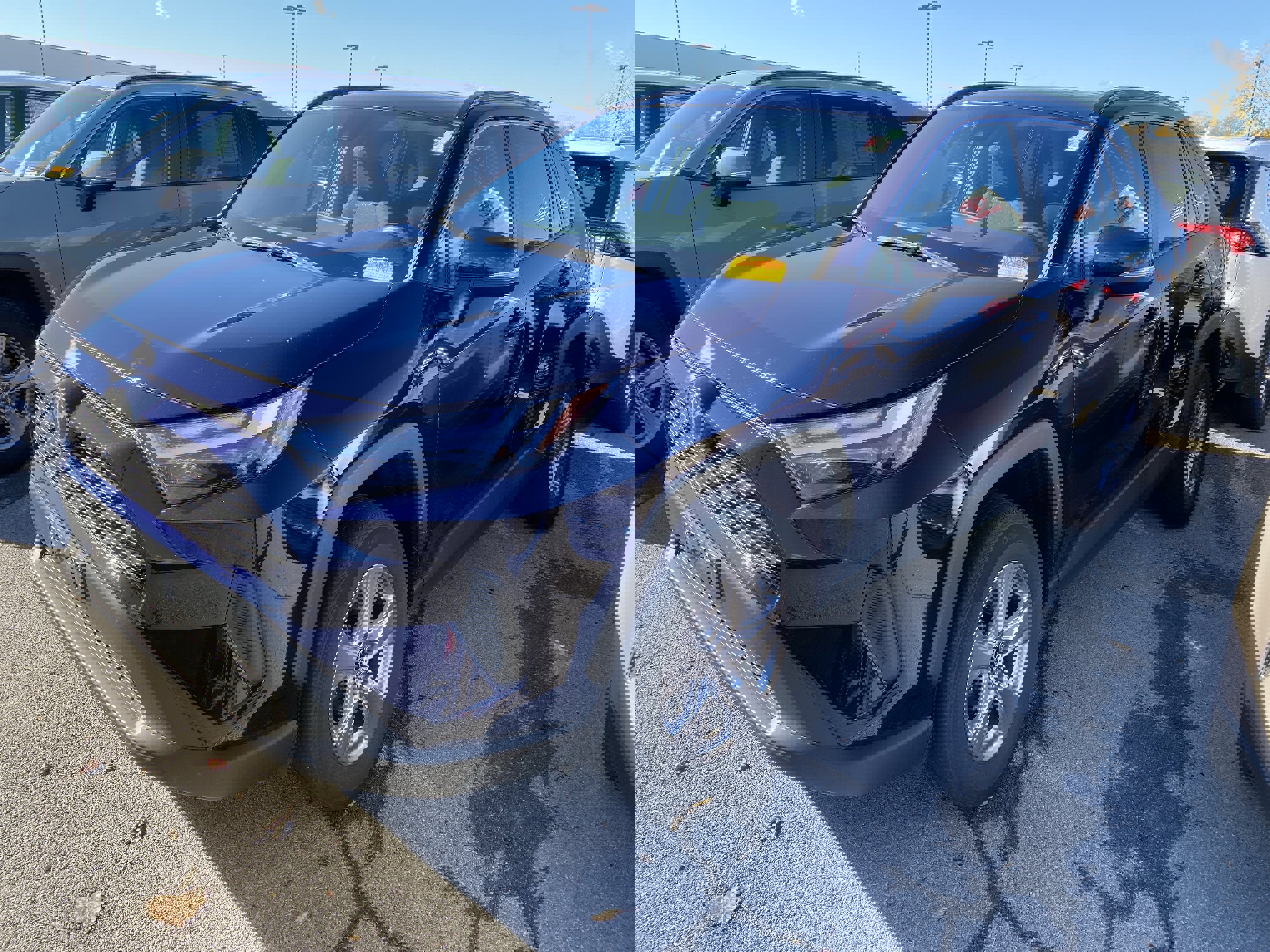 Used 2023 Toyota RAV4 XLE w/ Convenience Package image 4