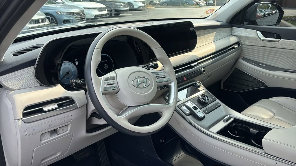 Used 2024 Hyundai Palisade Calligraphy image 23