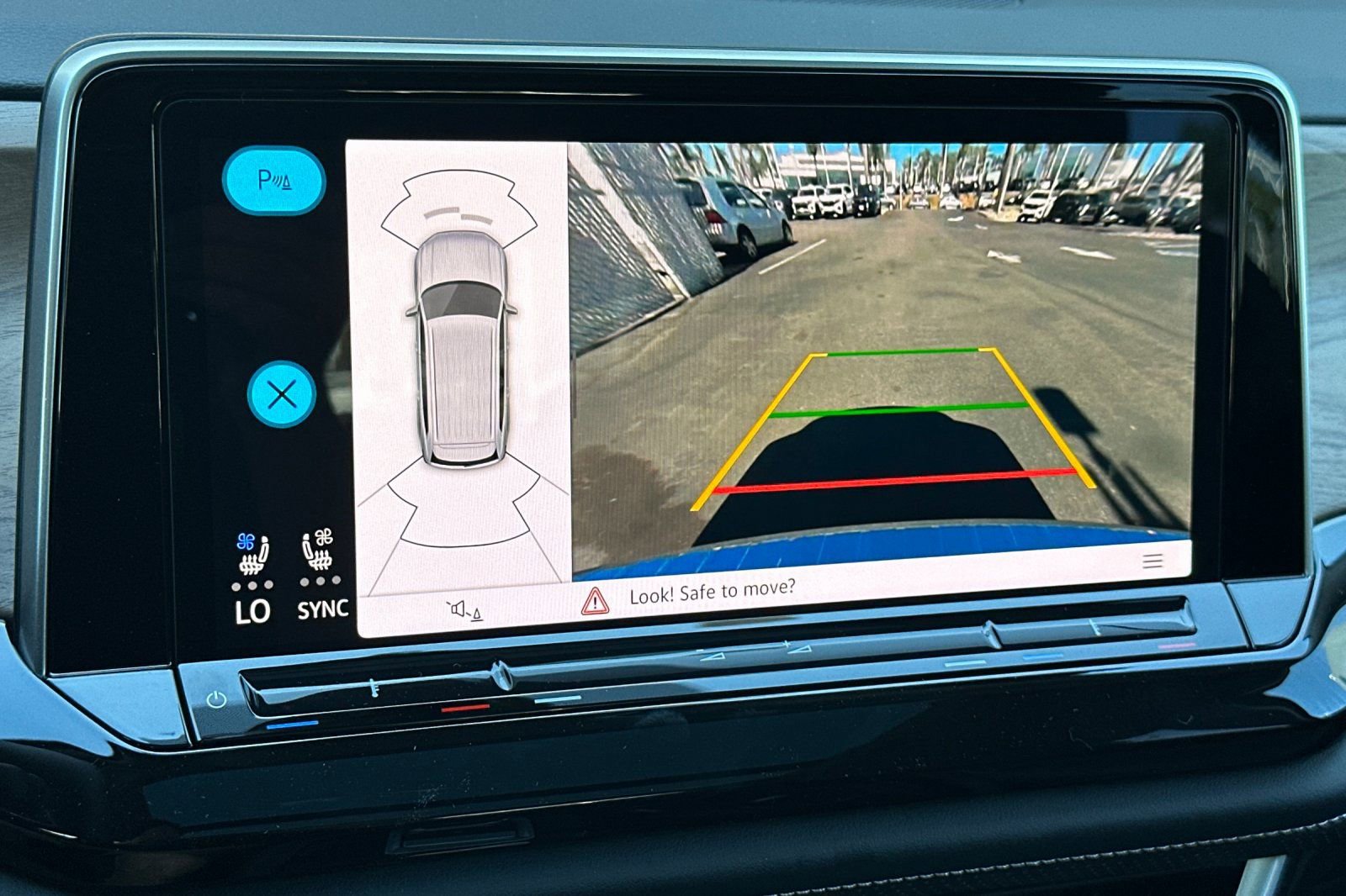 New 2026 Volkswagen Atlas SE image 17