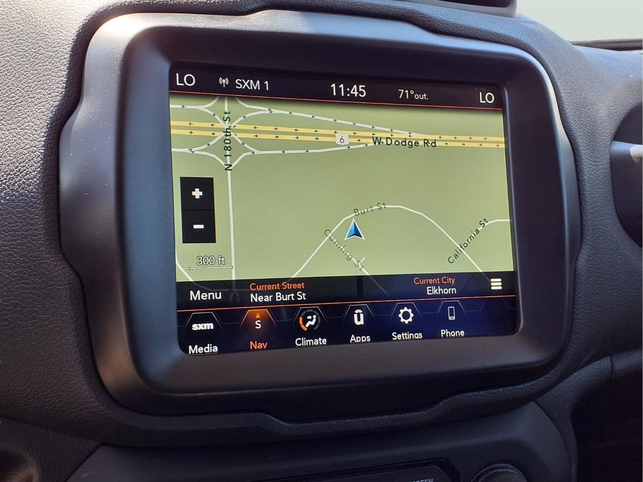 Used 2023 Jeep Renegade Latitude AWD/4WD image 17