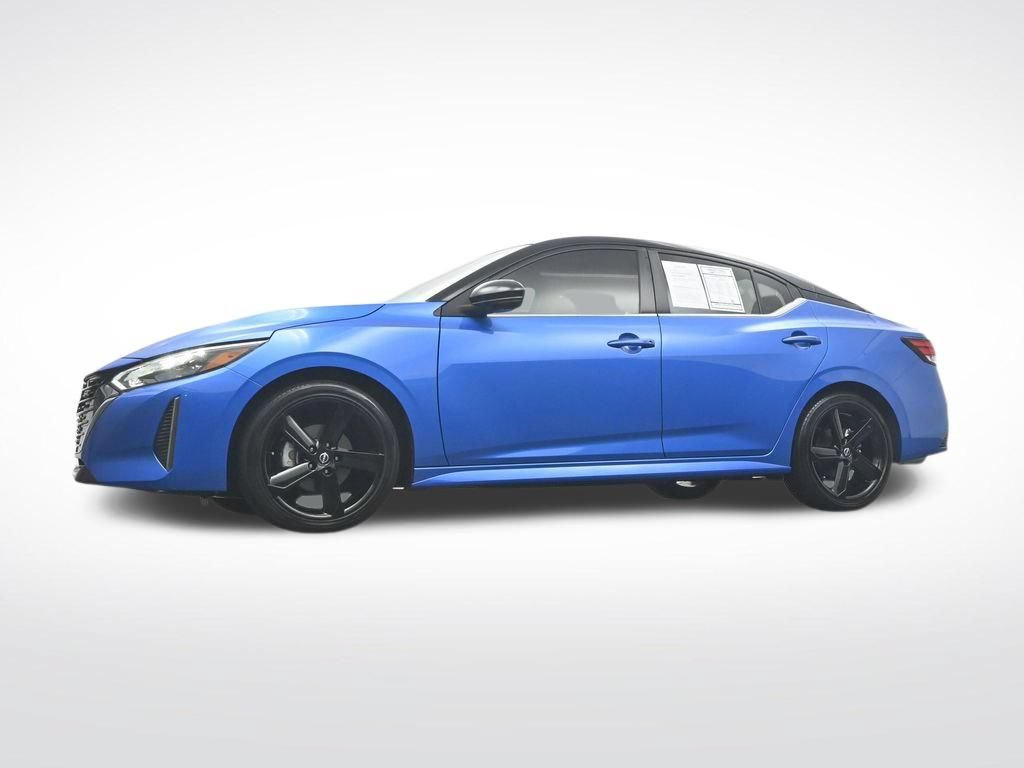 Used 2024 Nissan Sentra SR w/ SR Premium Package FWD image 39