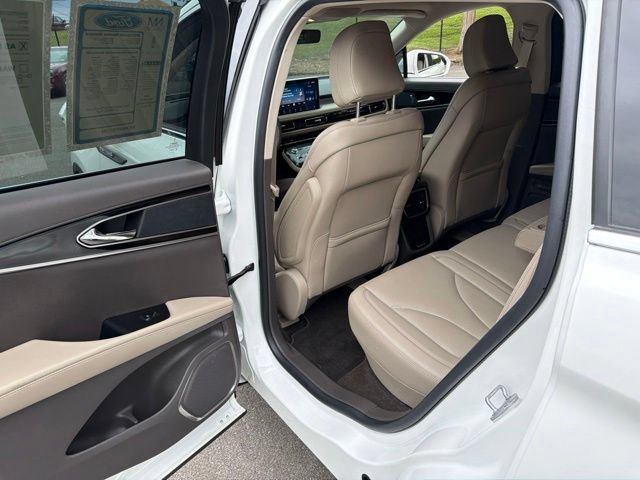Certified 2022 Lincoln Nautilus AWD w/ Premium Package image 25