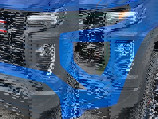 New 2025 GMC Canyon Elevation w/ Convenience Package image 6