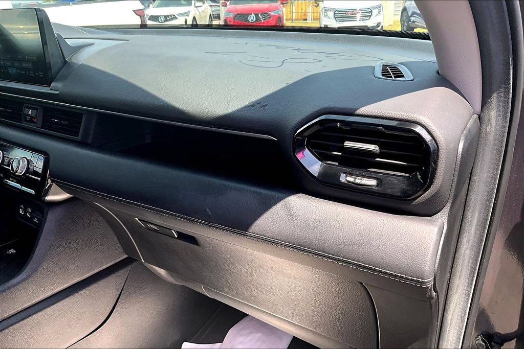 Used 2025 Honda Pilot Elite image 18