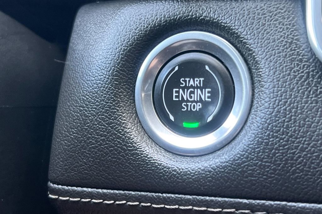 Used 2023 Chevrolet Colorado LT w/ LT Convenience Package II image 25