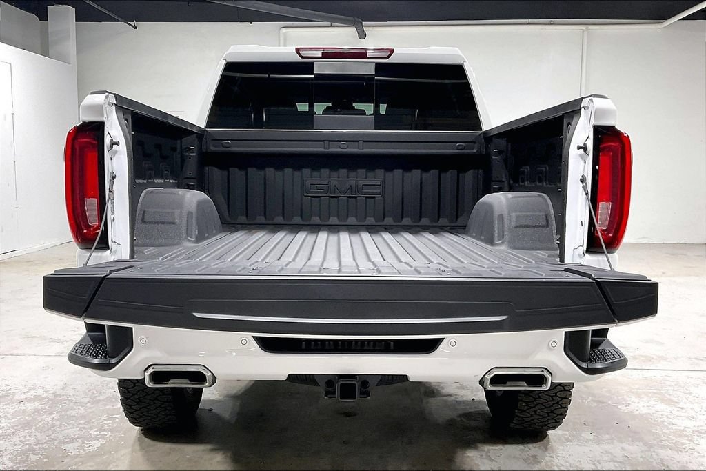 Used 2026 GMC Sierra 1500 AT4 w/ AT4 Preferred Package AWD/4WD image 35