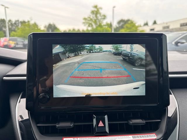 Used 2025 Toyota Corolla LE FWD image 12