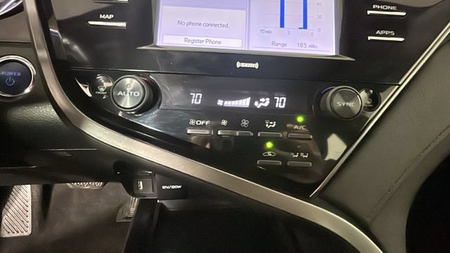 Used 2020 Toyota Camry LE FWD image 22