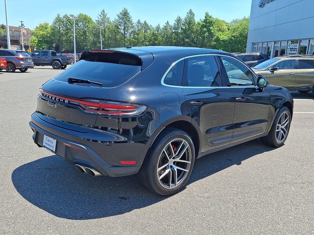 Used 2023 Porsche Macan S AWD/4WD image 9