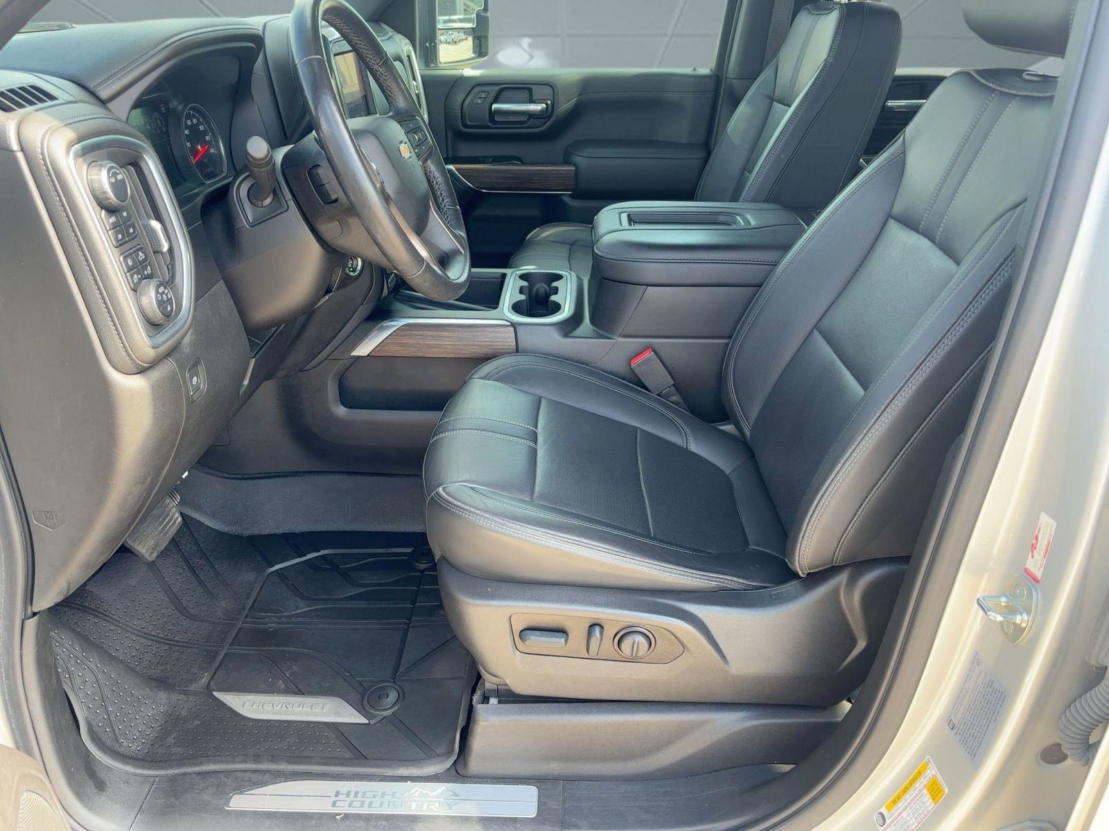 Used 2022 Chevrolet Silverado 2500 High Country w/ Z71 Off-Road Package image 5