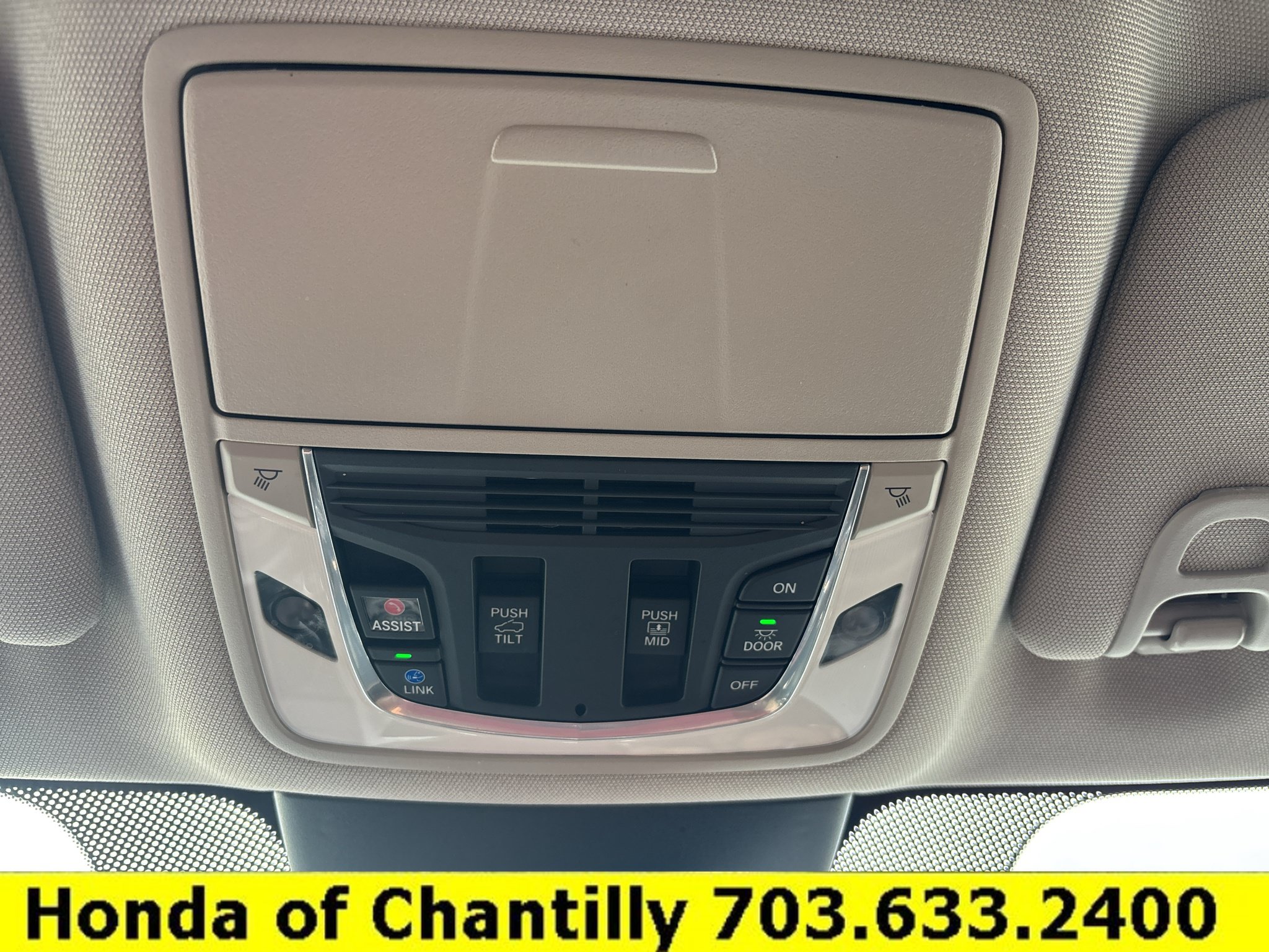 Used 2023 Acura MDX w/ Advance Package AWD/4WD image 19