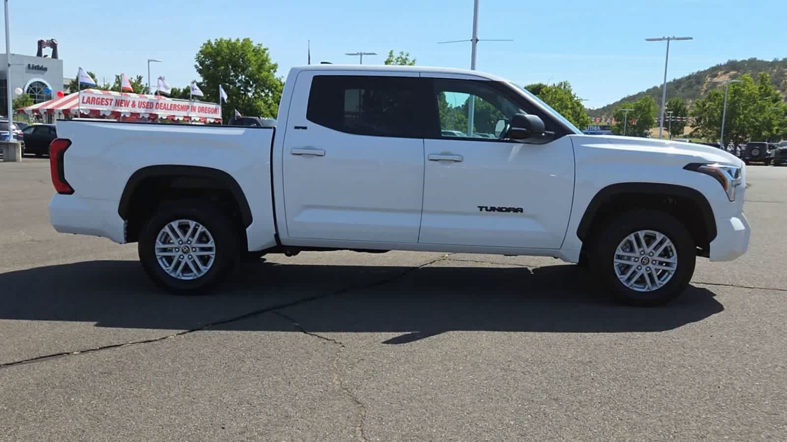 Used 2024 Toyota Tundra SR5 w/ SR5 Premium Package AWD/4WD image 9