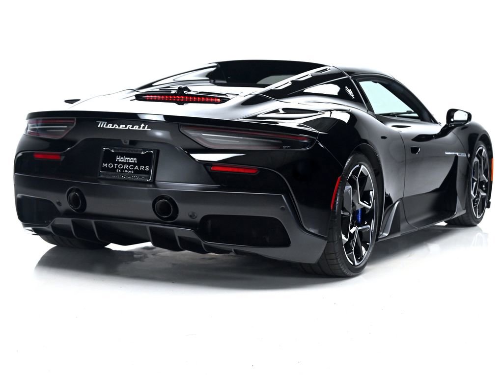 Used 2023 Maserati MC20 Spyder RWD image 7