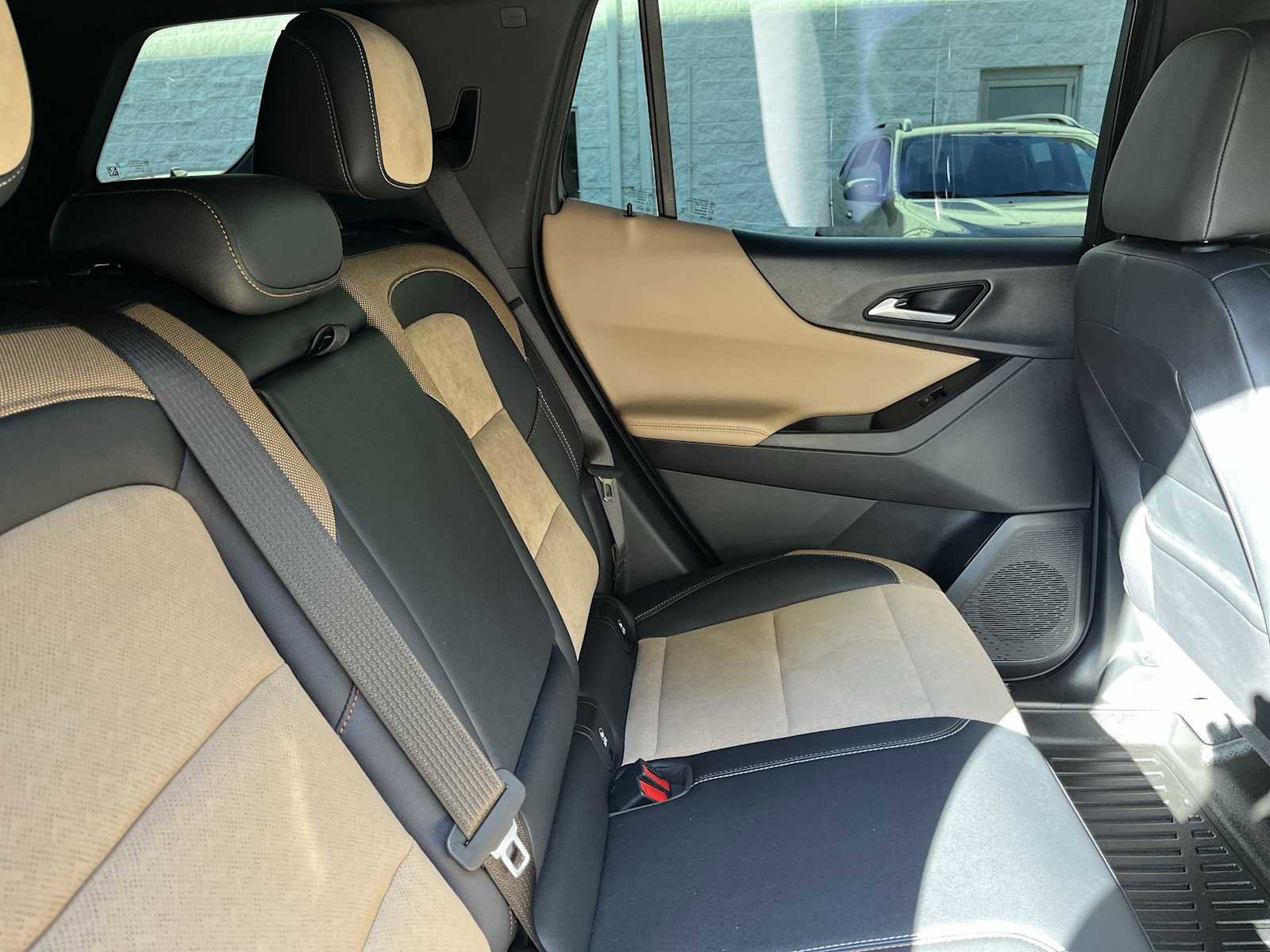 Certified 2025 Chevrolet Equinox ACTIV w/ Safety and Technology Package image 26