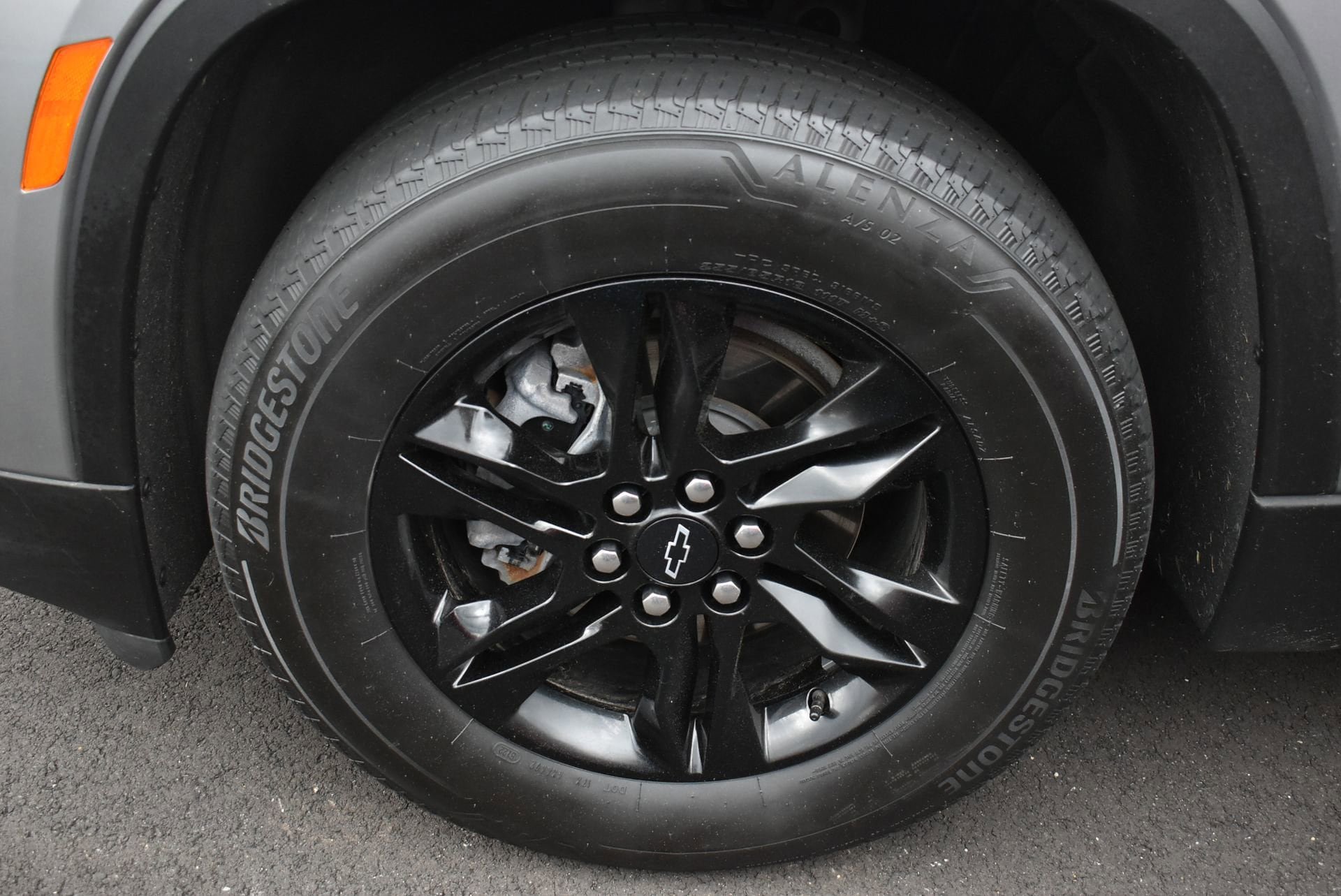 Used 2023 Chevrolet Traverse LT FWD image 11