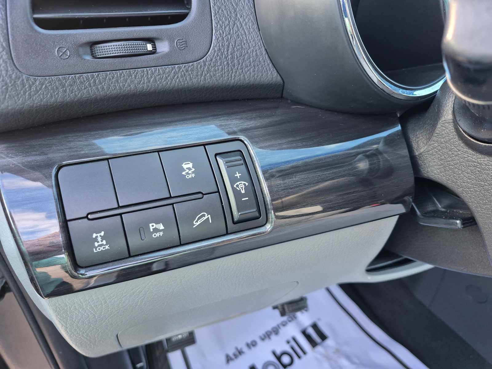 Used 2013 Kia Sorento LX w/ Convenience Pkg image 13