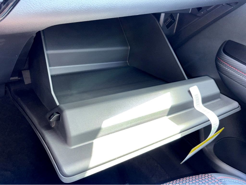 New 2026 Nissan Kicks SR w/ SR Premium Package FWD image 20