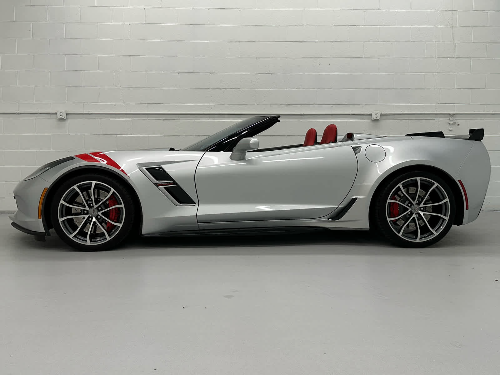 Used 2017 Chevrolet Corvette Grand Sport image 3