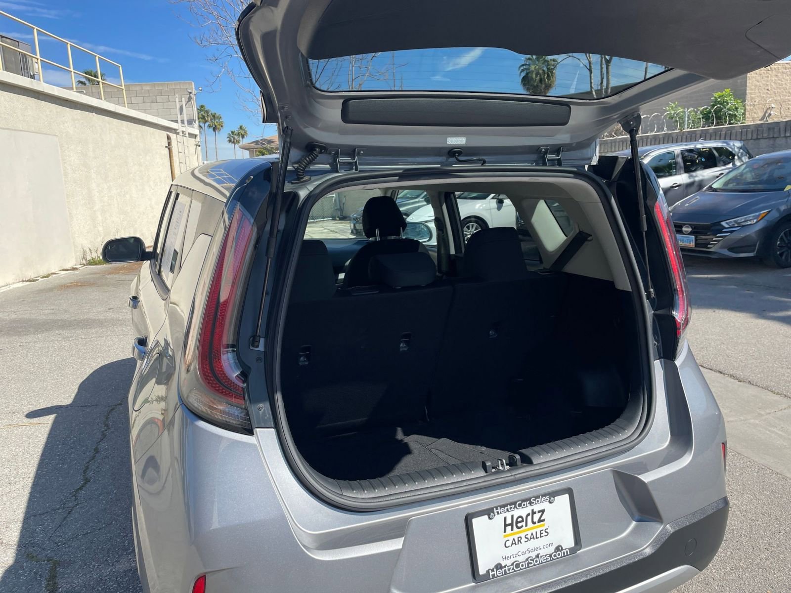 Used 2025 Kia Soul LX w/ LX Technology Package image 29