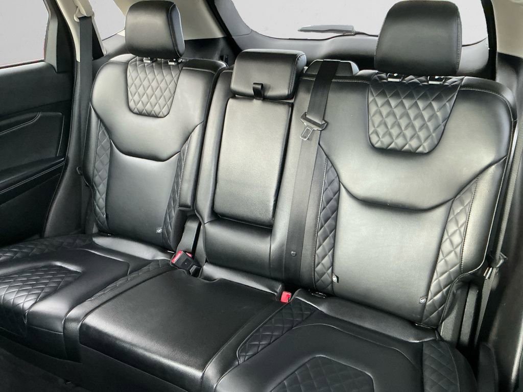 Used 2024 Ford Edge Titanium image 13