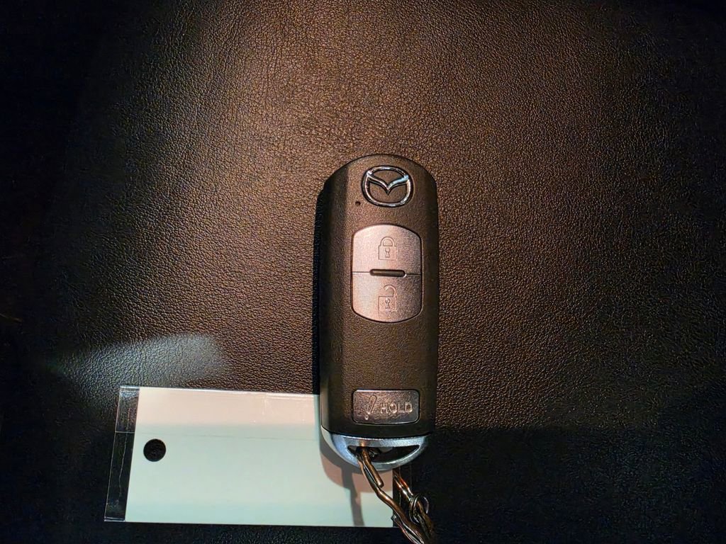 Used 2015 MAZDA MAZDA3 i Grand Touring FWD image 10