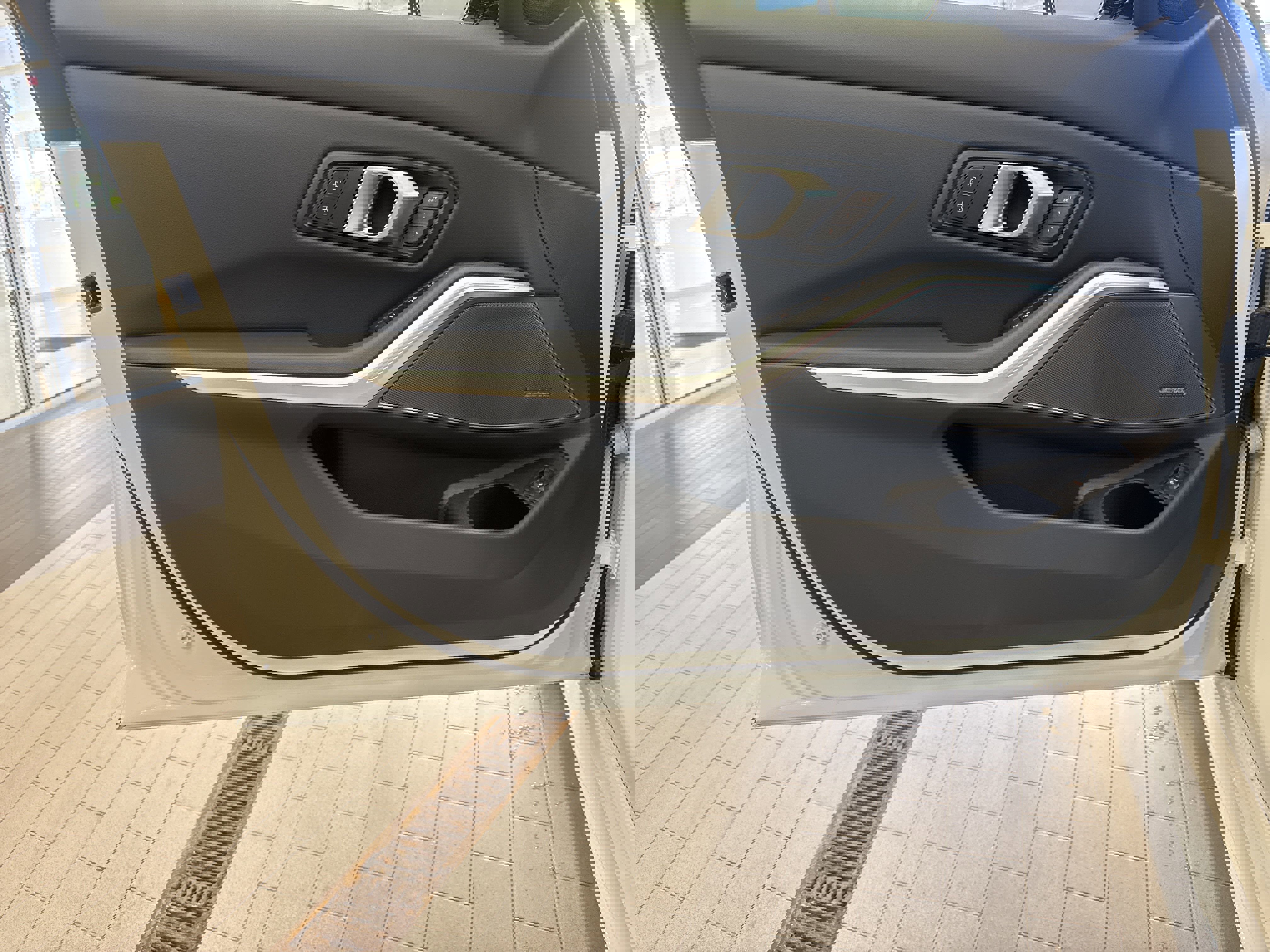 New 2025 BMW 330i xDrive Sedan w/ M Sport Package image 17