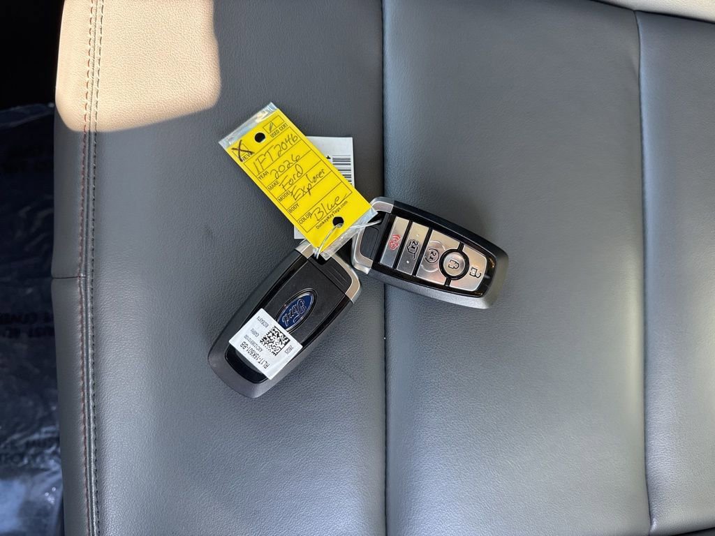 Used 2026 Ford Explorer Active w/ Active Comfort Package image 35