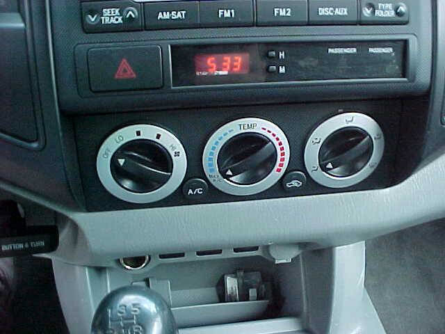 Used 2011 Toyota Tacoma 2WD Regular Cab image 21