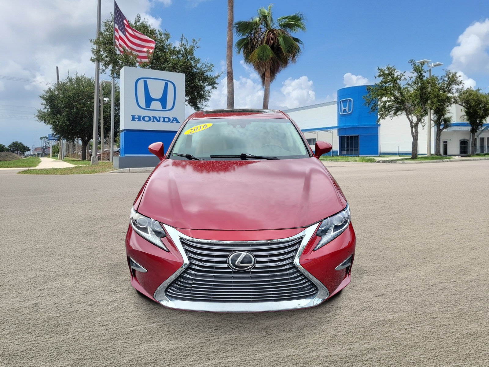 Used 2016 Lexus ES 350 w/ Luxury Package w/Wood Trim FWD image 2