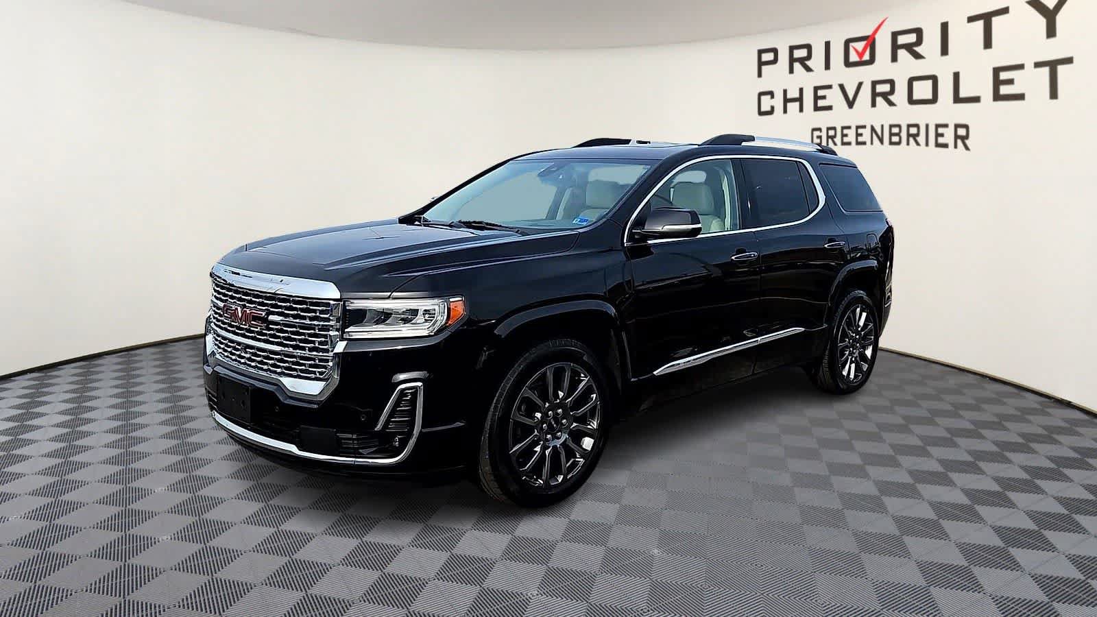 Used 2023 GMC Acadia Denali w/ Black Diamond Edition AWD/4WD image 4
