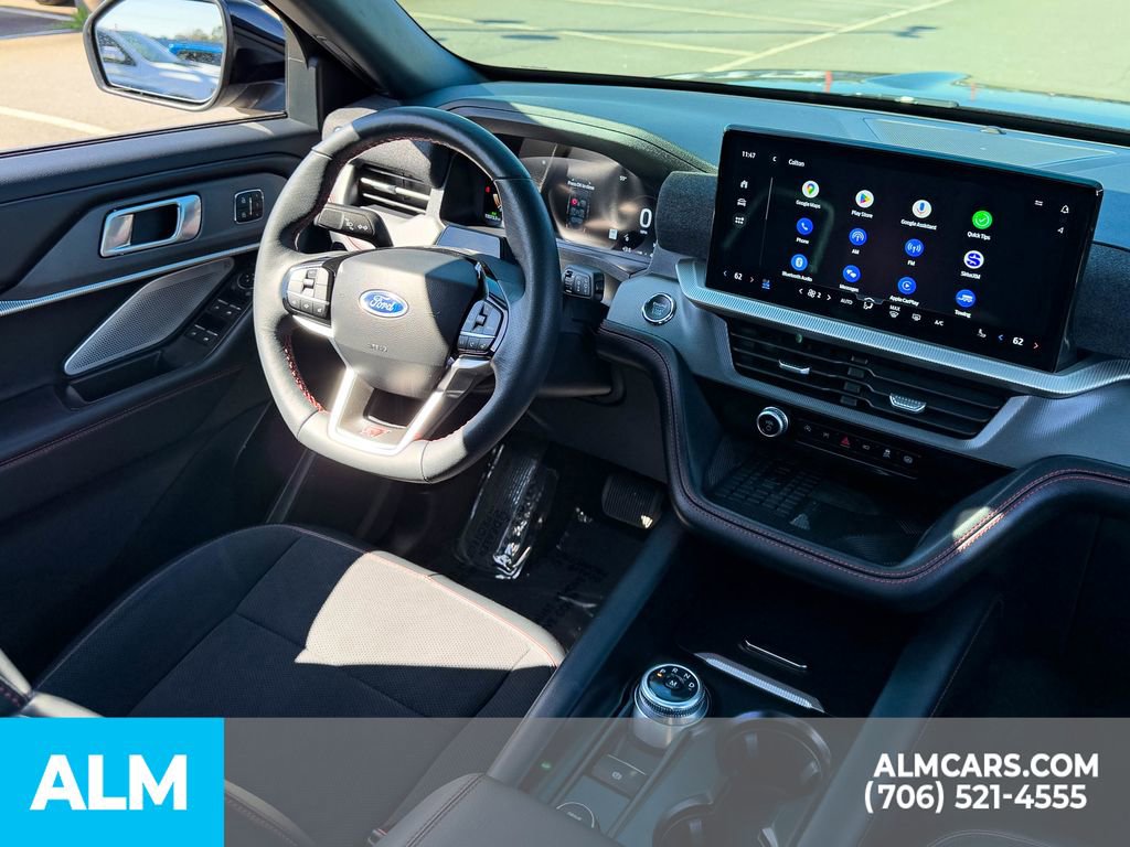 Used 2025 Ford Explorer ST image 26