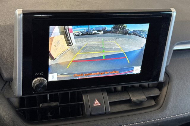 Certified 2025 Toyota RAV4 XLE AWD/4WD image 24