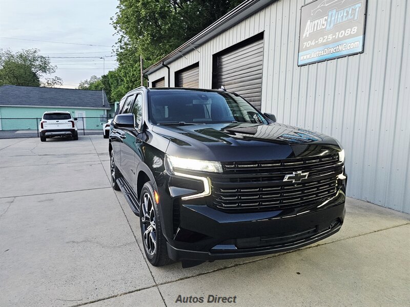 Used 2021 Chevrolet Tahoe RST w/ Luxury Package RWD image 12