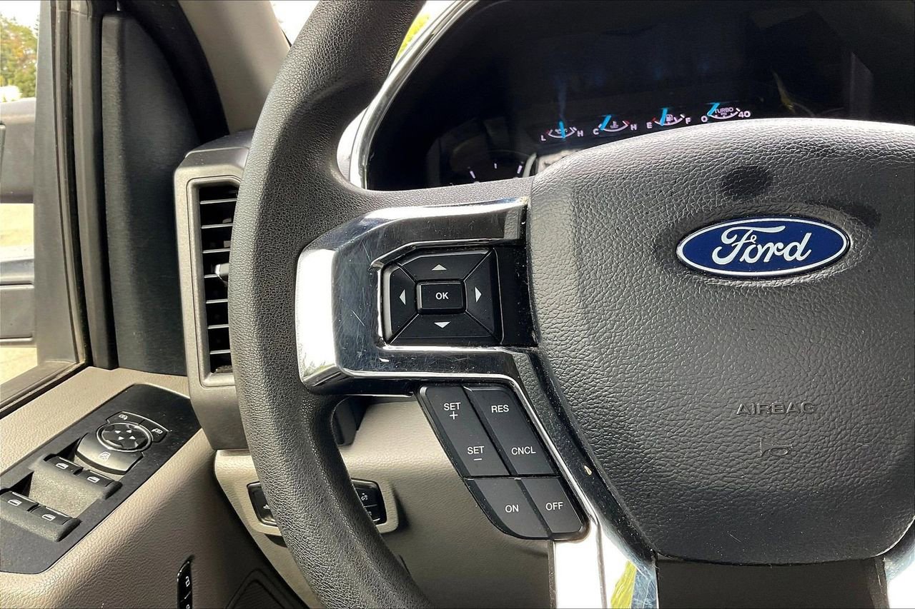 Used 2020 Ford F250 XL w/ STX Appearance Package image 28