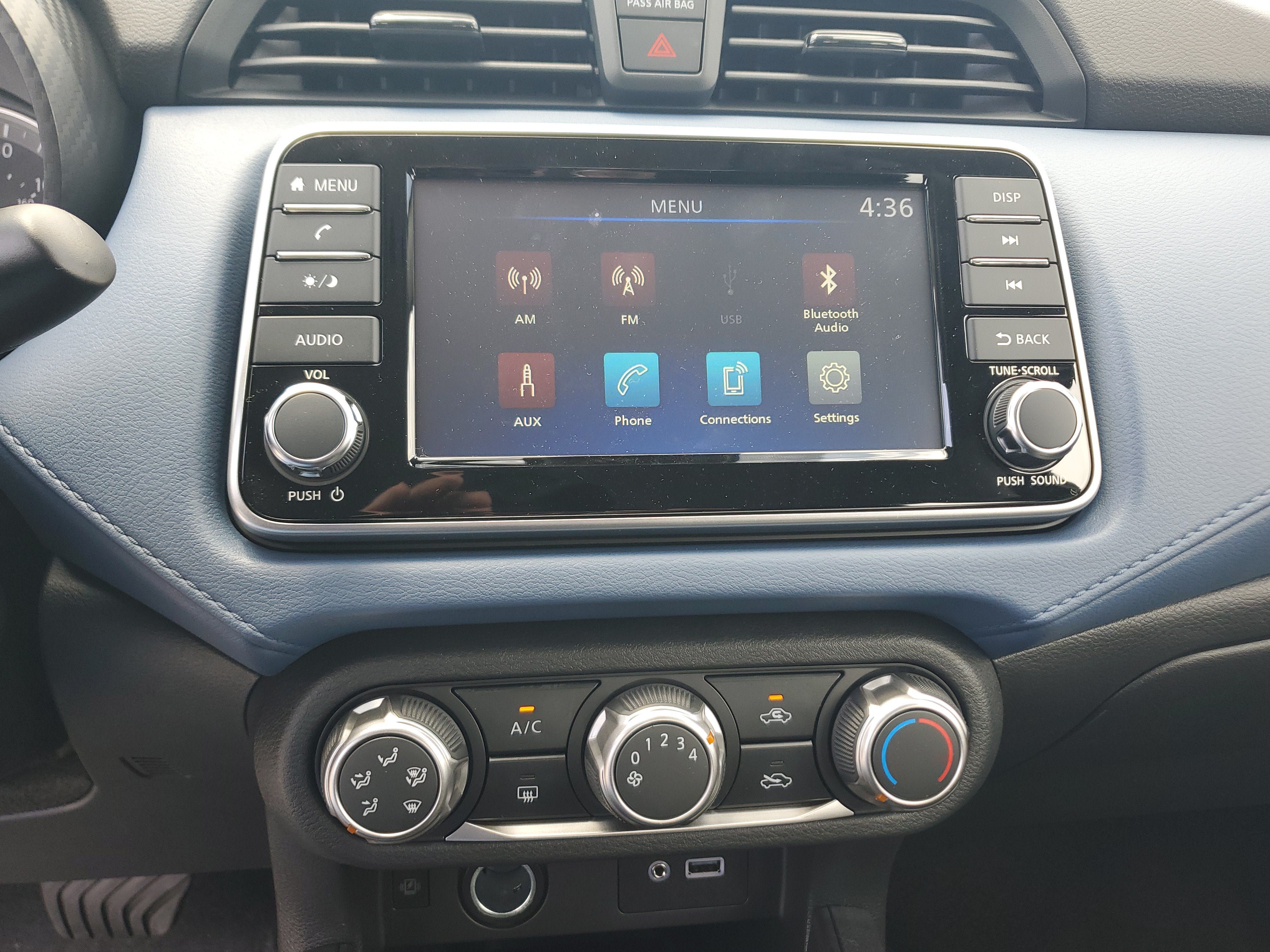 New 2025 Nissan Versa SV w/ Trunk Package FWD image 23