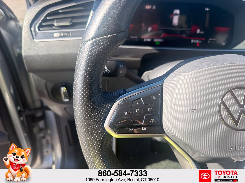Used 2023 Volkswagen Tiguan SE R-Line AWD/4WD image 19