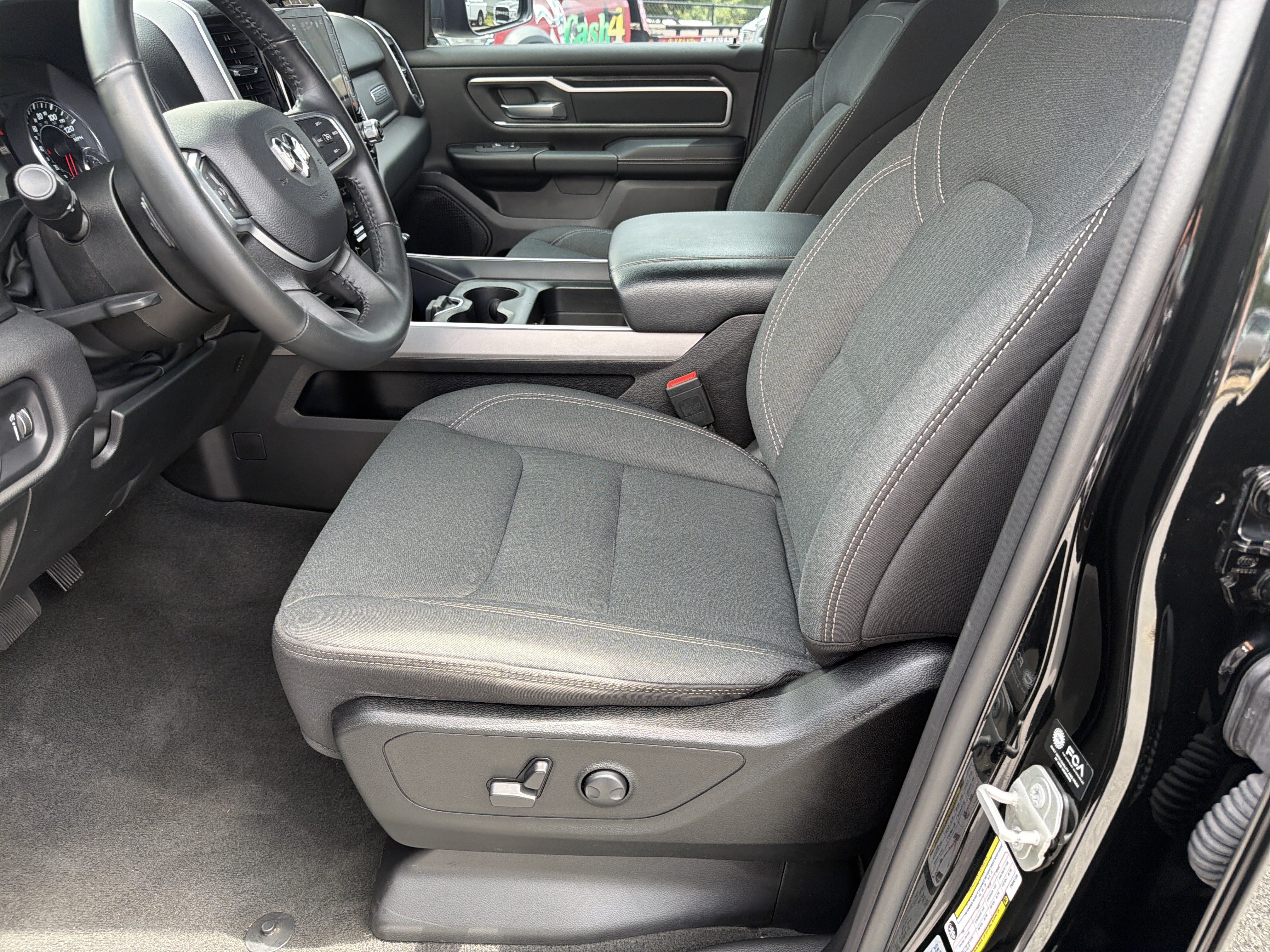 Used 2023 RAM 1500 Big Horn AWD/4WD image 11