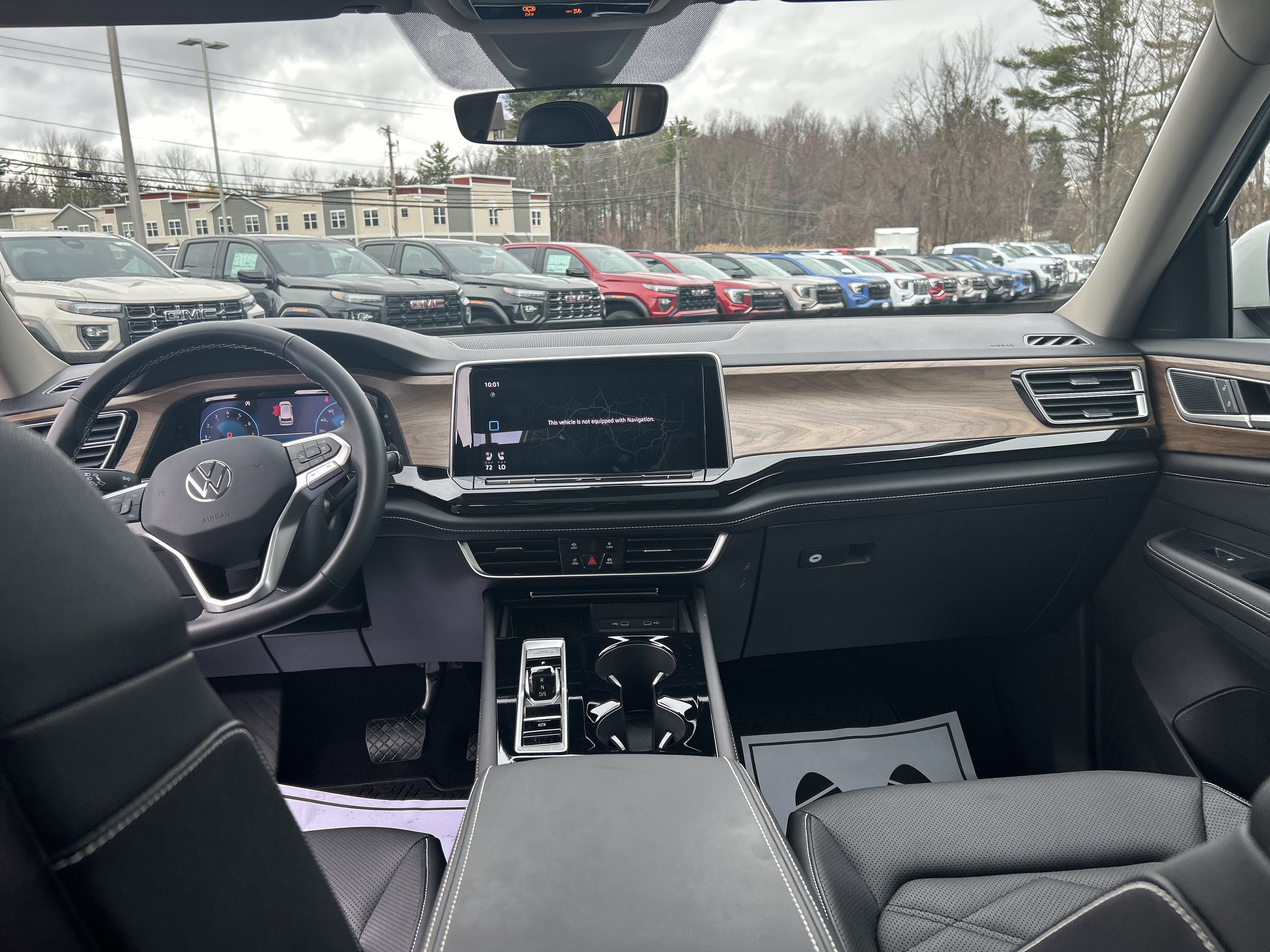 Used 2025 Volkswagen Atlas SE image 20