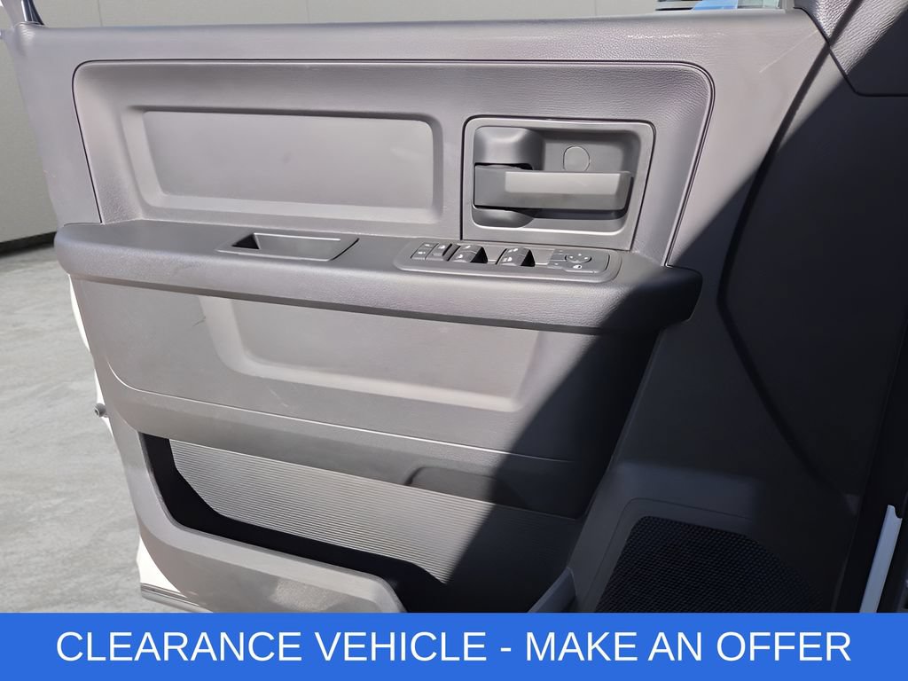 New 2026 RAM 3500 Tradesman w/ Chrome Appearance Group AWD/4WD image 19
