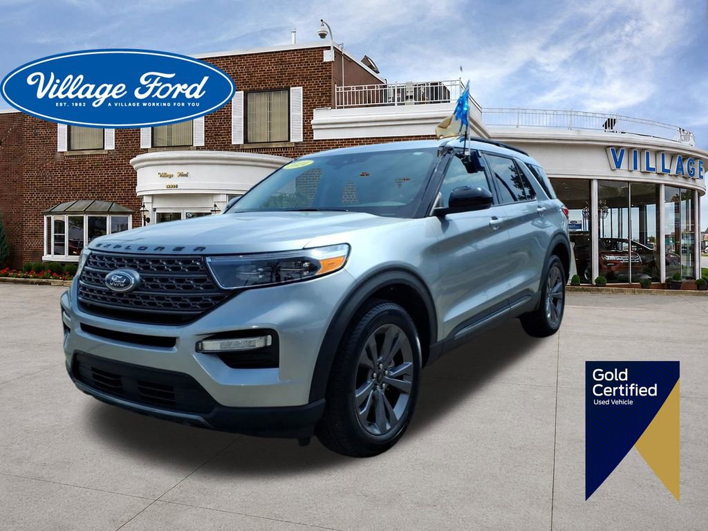 Certified 2024 Ford Explorer XLT w/ Equipment Group 202A