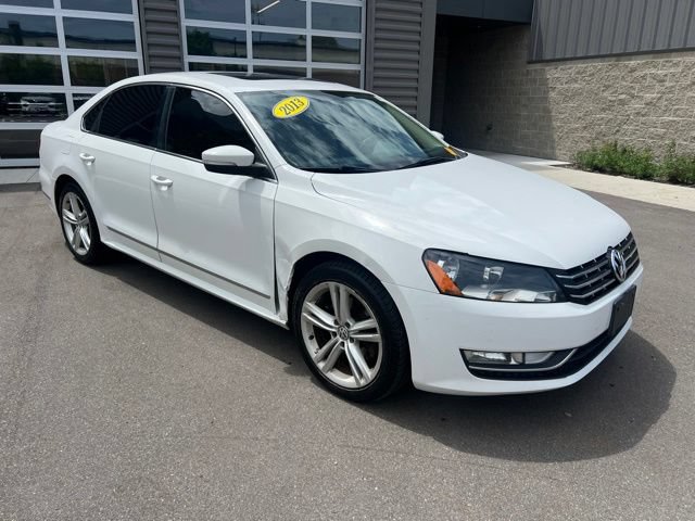 Used 2013 Volkswagen Passat TDI SEL Premium FWD image 3