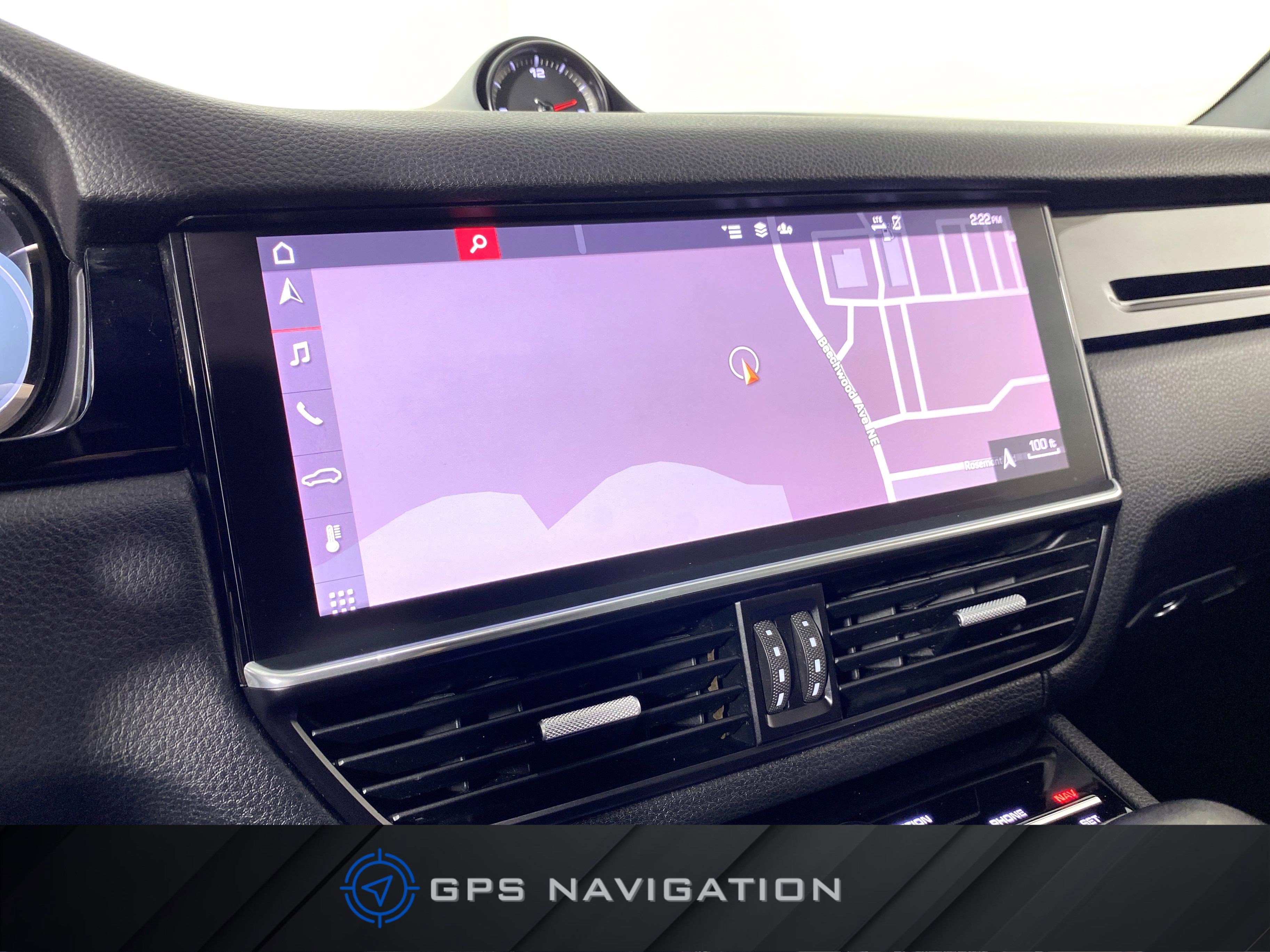 Used 2020 Porsche Cayenne image 4